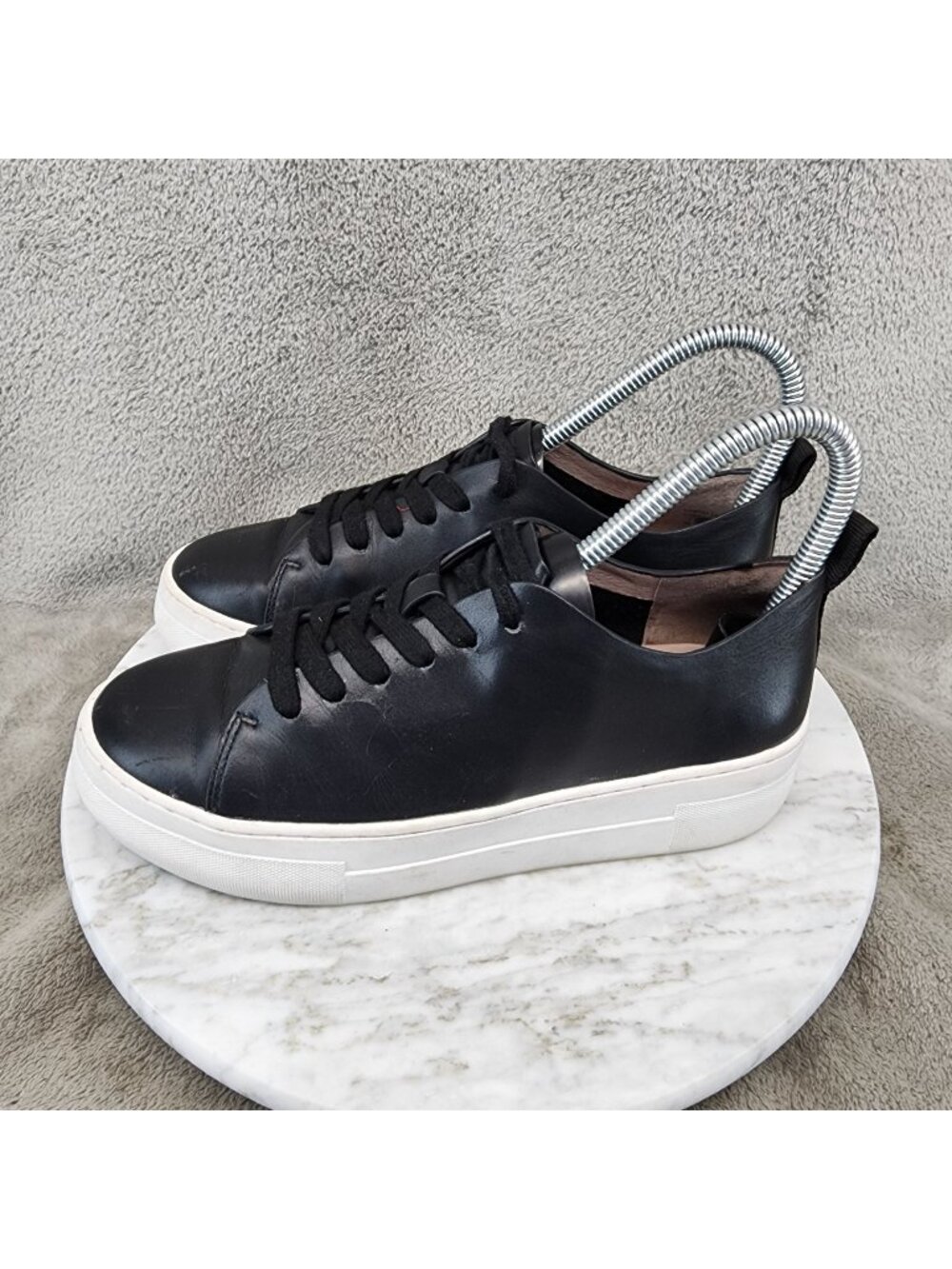 Deltan Shoes Womens Size 5 Black Leather Lace Up Sneakers *Read*